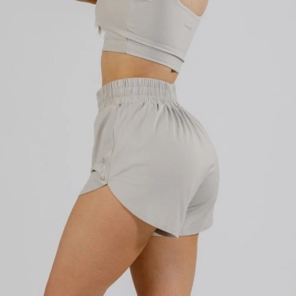 Paragon Tan FeatherKnit Shorts